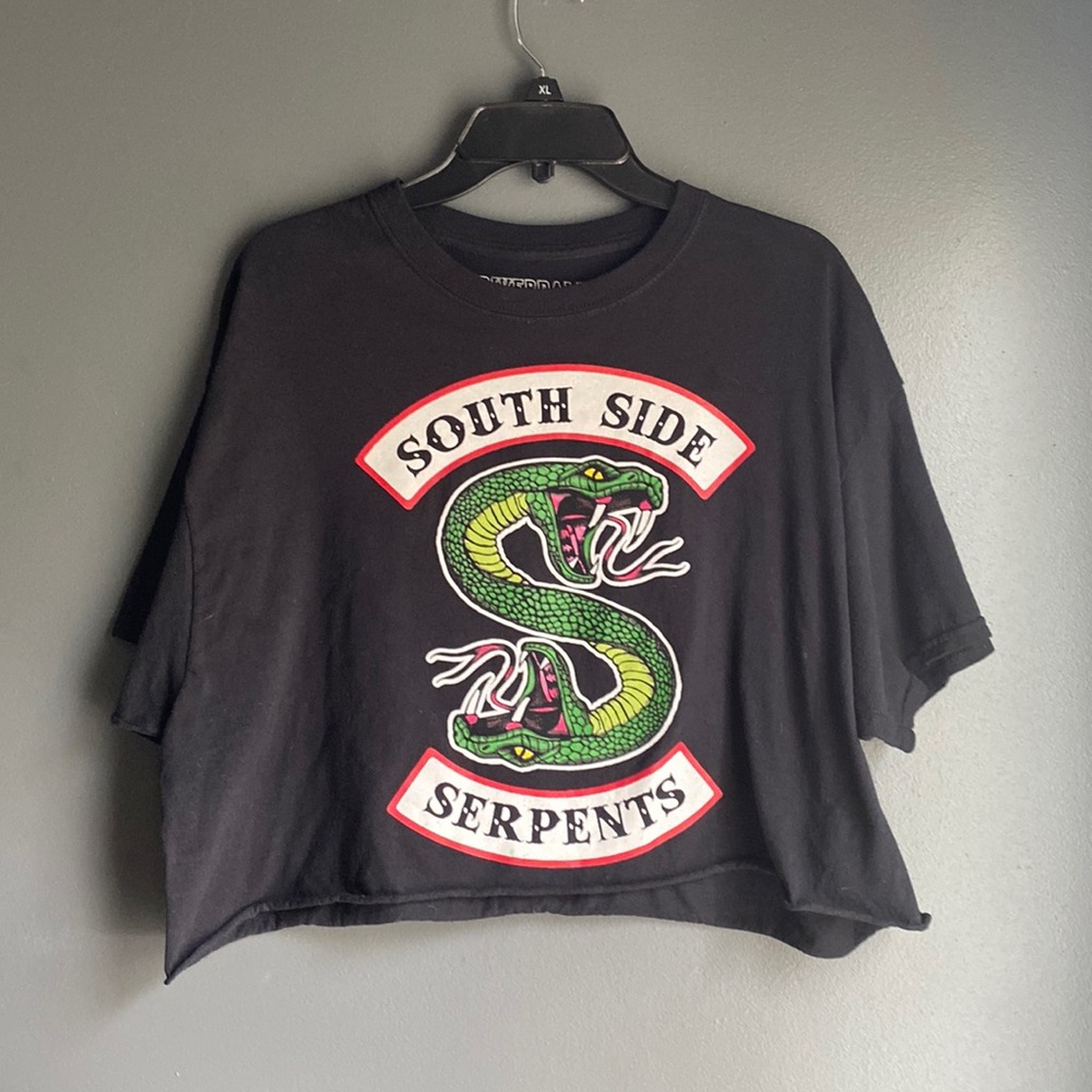 South Side Serpents Cropped graphic tee